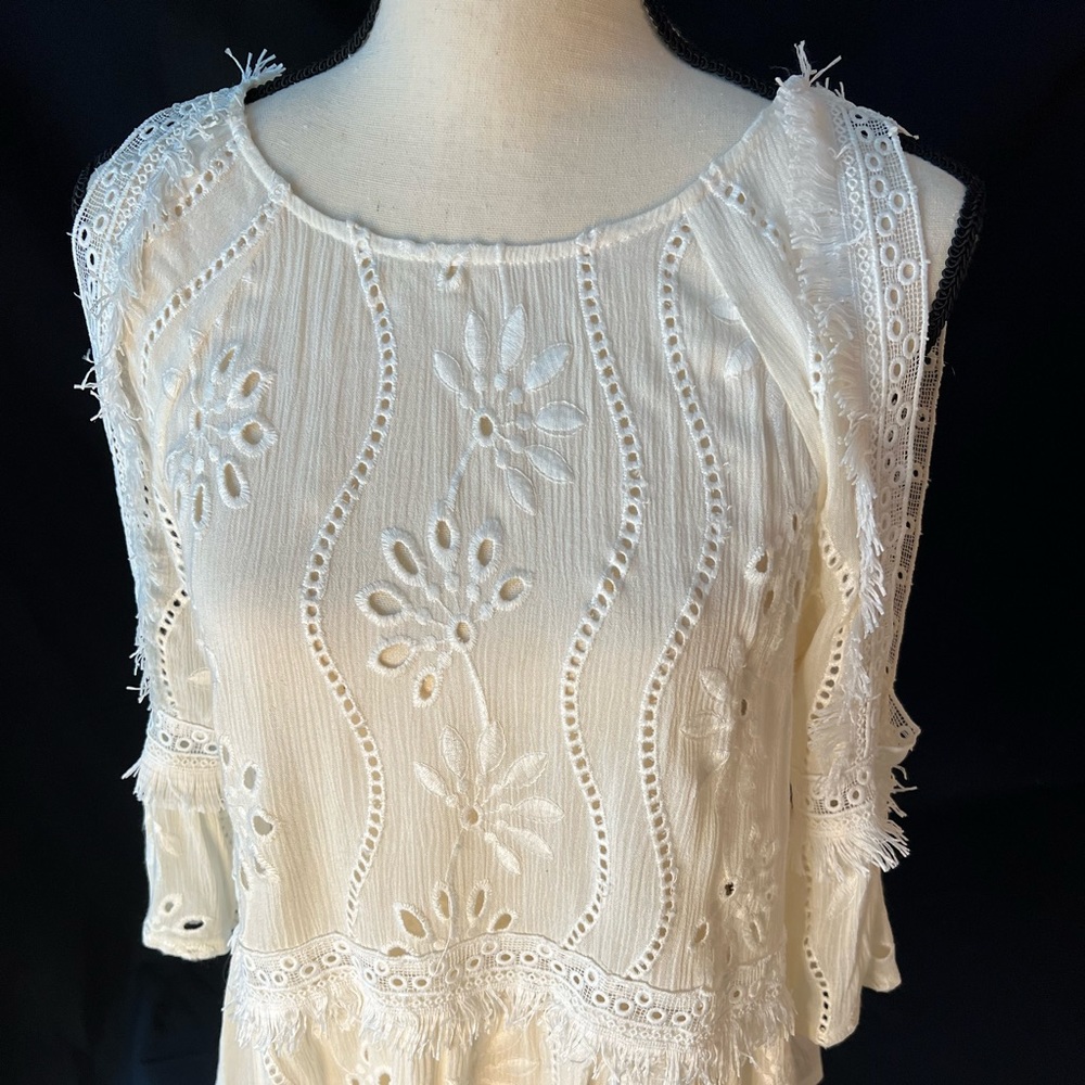 Storee Cream Top Open Back - Picture 13 of 14